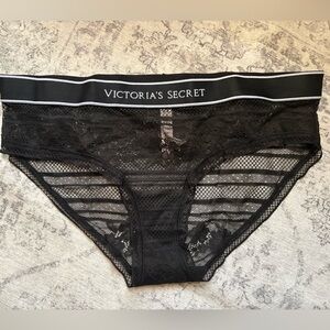 Victoria’s Secret lace black brief panty women’s panties medium sexy